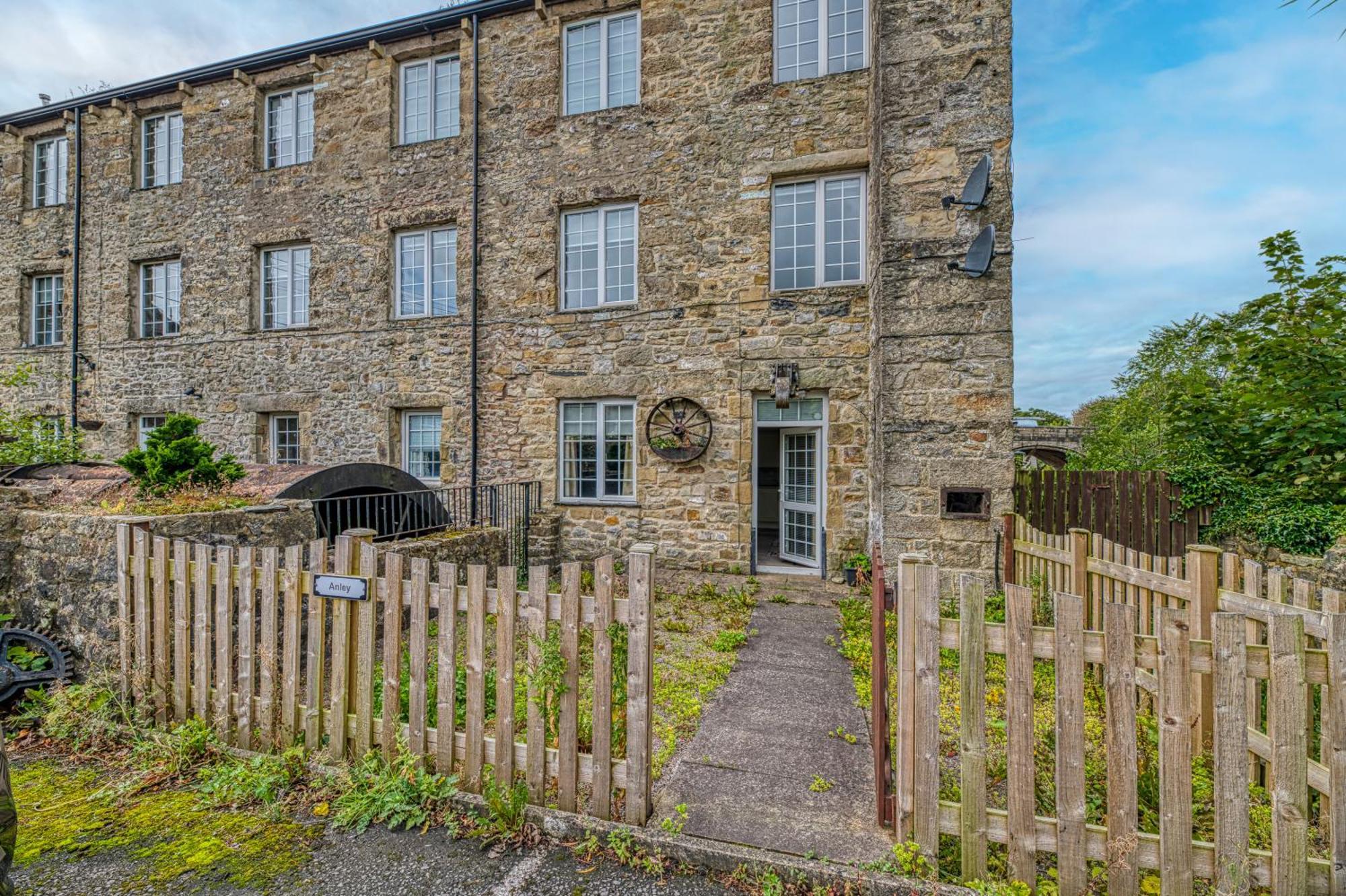 Bridge End Mill Apartments In Settle Exteriör bild
